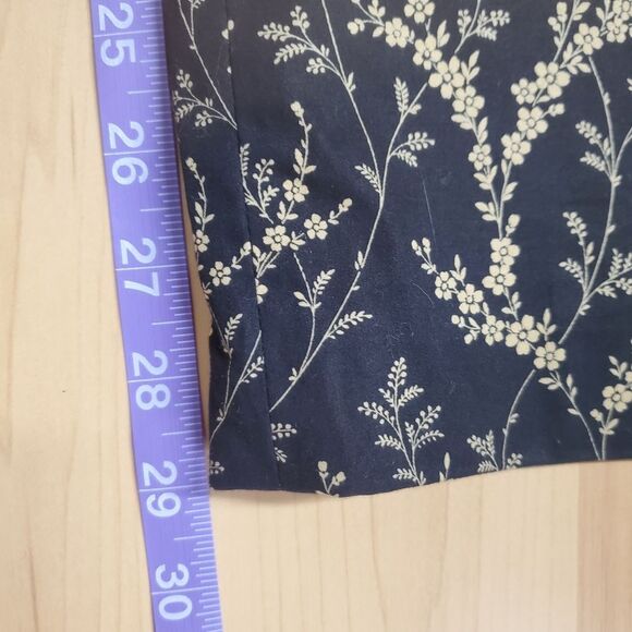 Ann Taylor Black & Taupe Floral Vine Print Fully Lined Dressy Cropped Pants - Picture 10 of 12